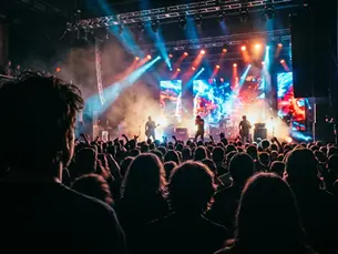 Party Cover Bands: Your Complete Seasonal Hiring Guide for 2026