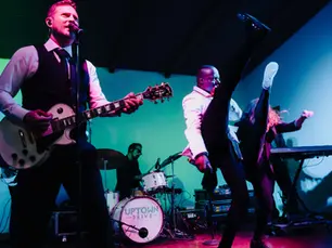 Cover Band for Party vs. DJ: When Live Music Wins Every Time