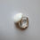 Miniature : Bague bouton vintage blanc