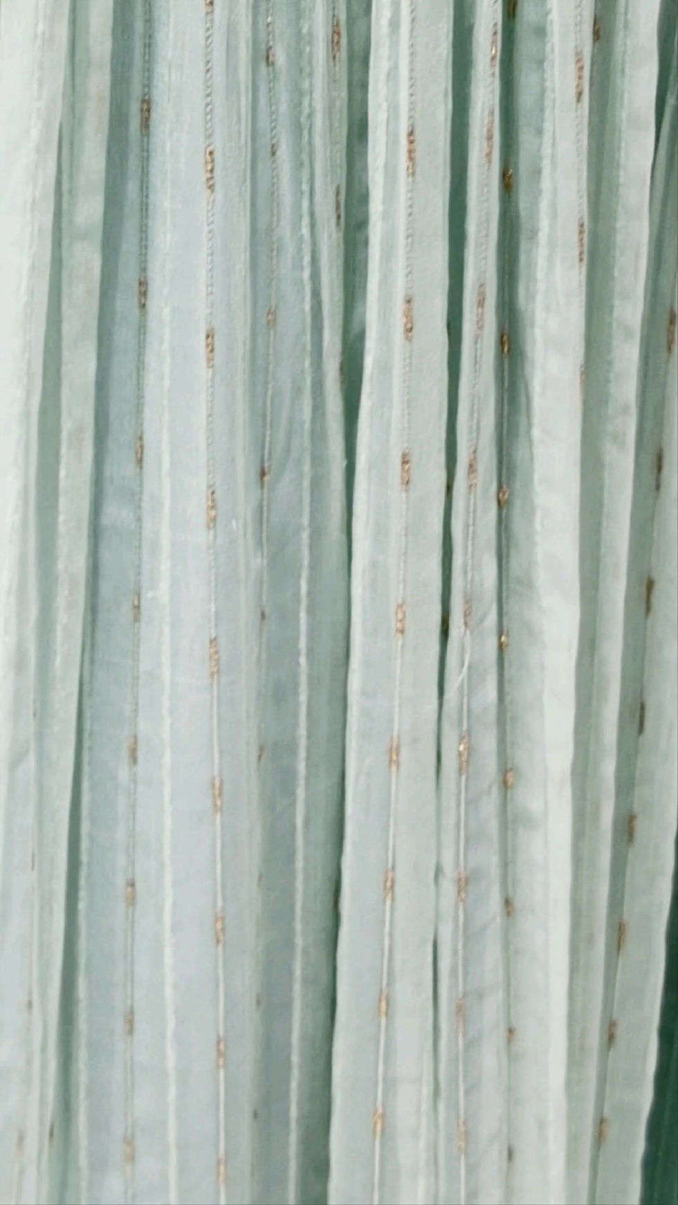 Thumbnail: Light Green Georgette Dress (R)