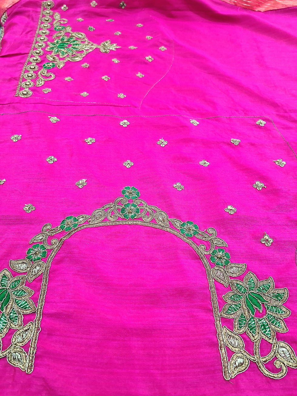 Thumbnail: Peach Bordered Heavy Silk Saree