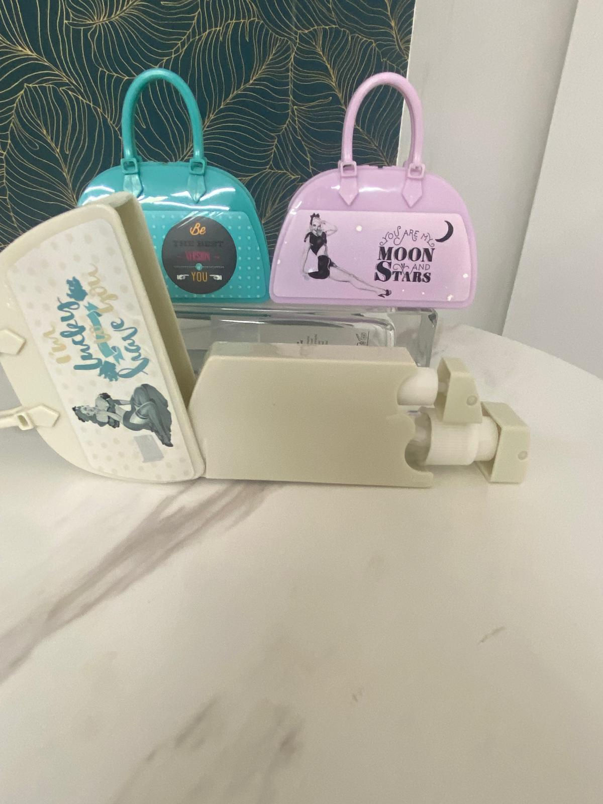 Borsetta con due bottigline pari a 15 ml profumo a scelta incluso nel prezzo