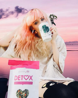 Oh my goodness you guys this tea is so amazing!!! You guys know this week has been super crazy for m