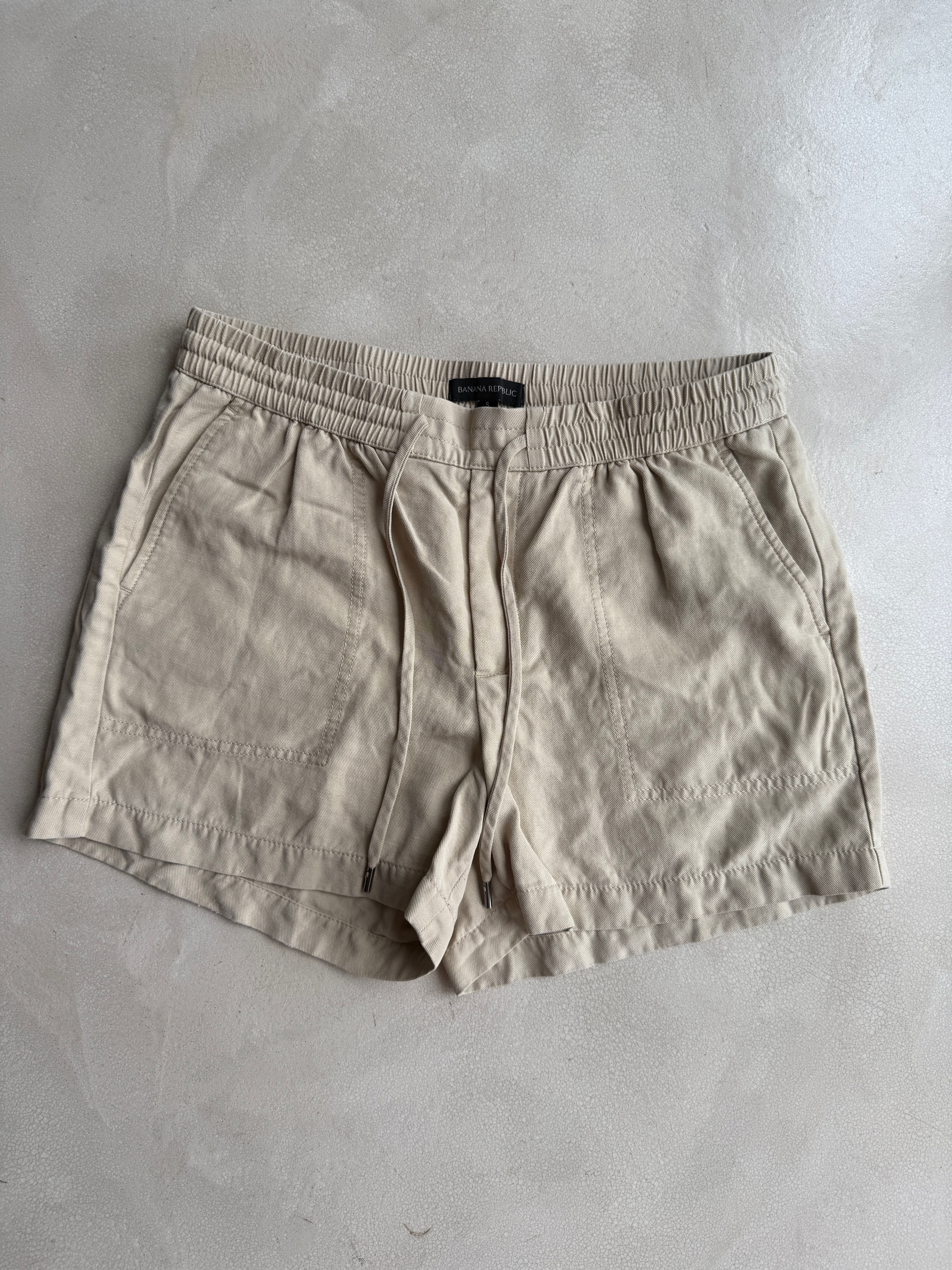 Banana Republic | UK10