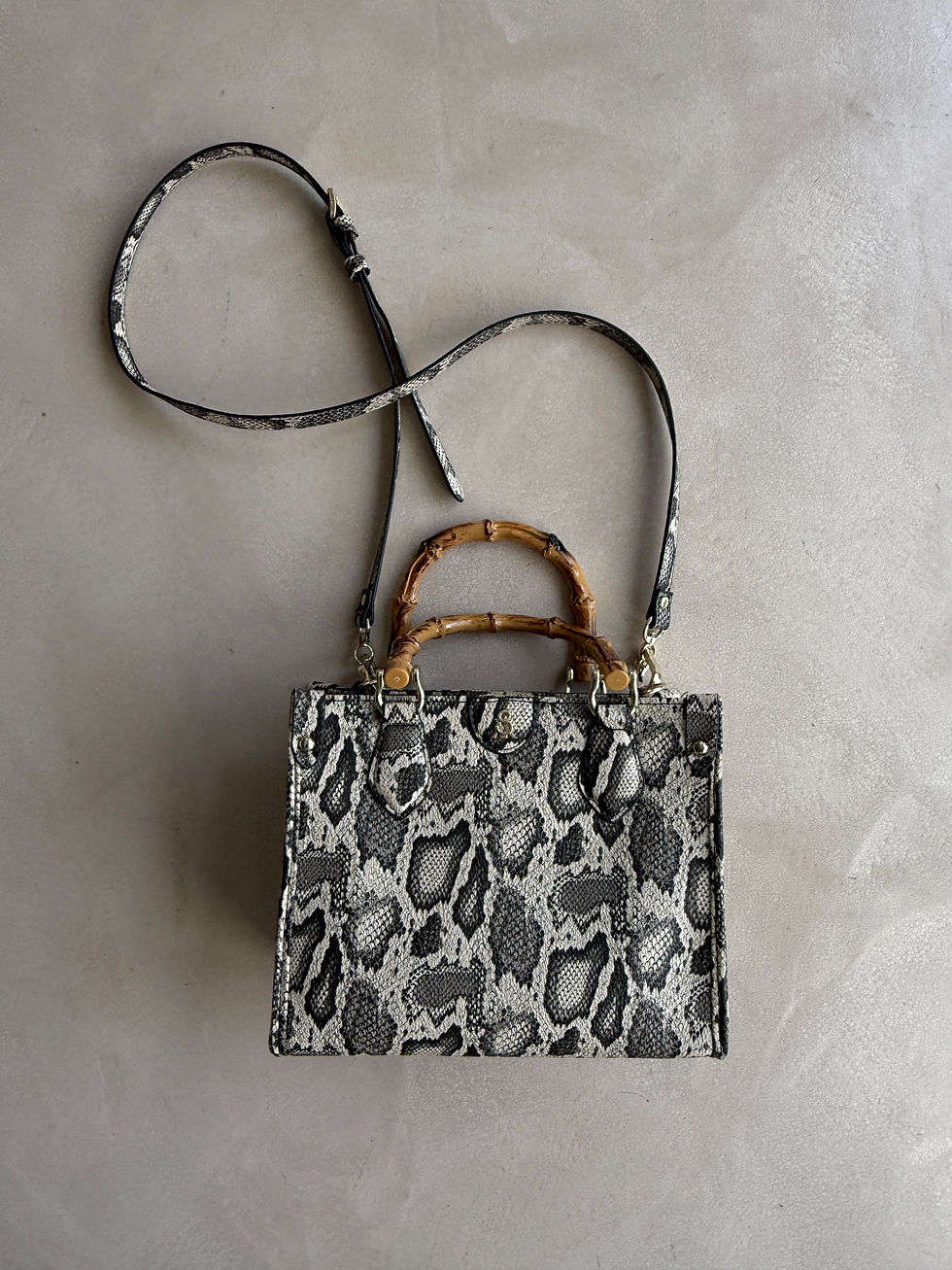 Thumbnail: Steve Madden