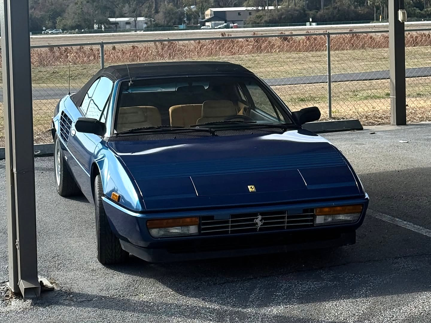 1986 Ferrari Mondial — photo 1 of 1