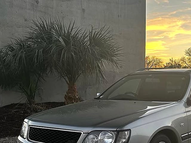 1996 Nissan Stagea — photo 1 of 1