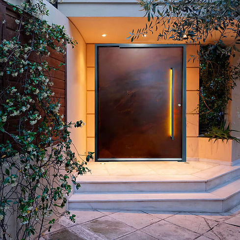 inspiration-oxidised-iron-pivotdoor.jpg