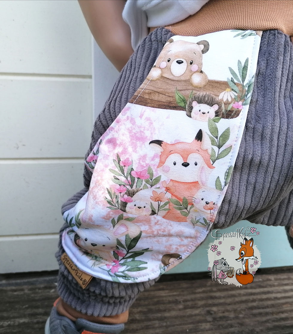 Miniaturbild: Cordhose Waldtiere 1 - ab 24.00 € - Label änderbar 