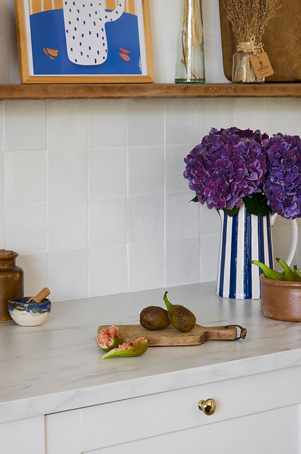 décoration-intérieur-cuisine-figues-fleurs-masseia-vendée