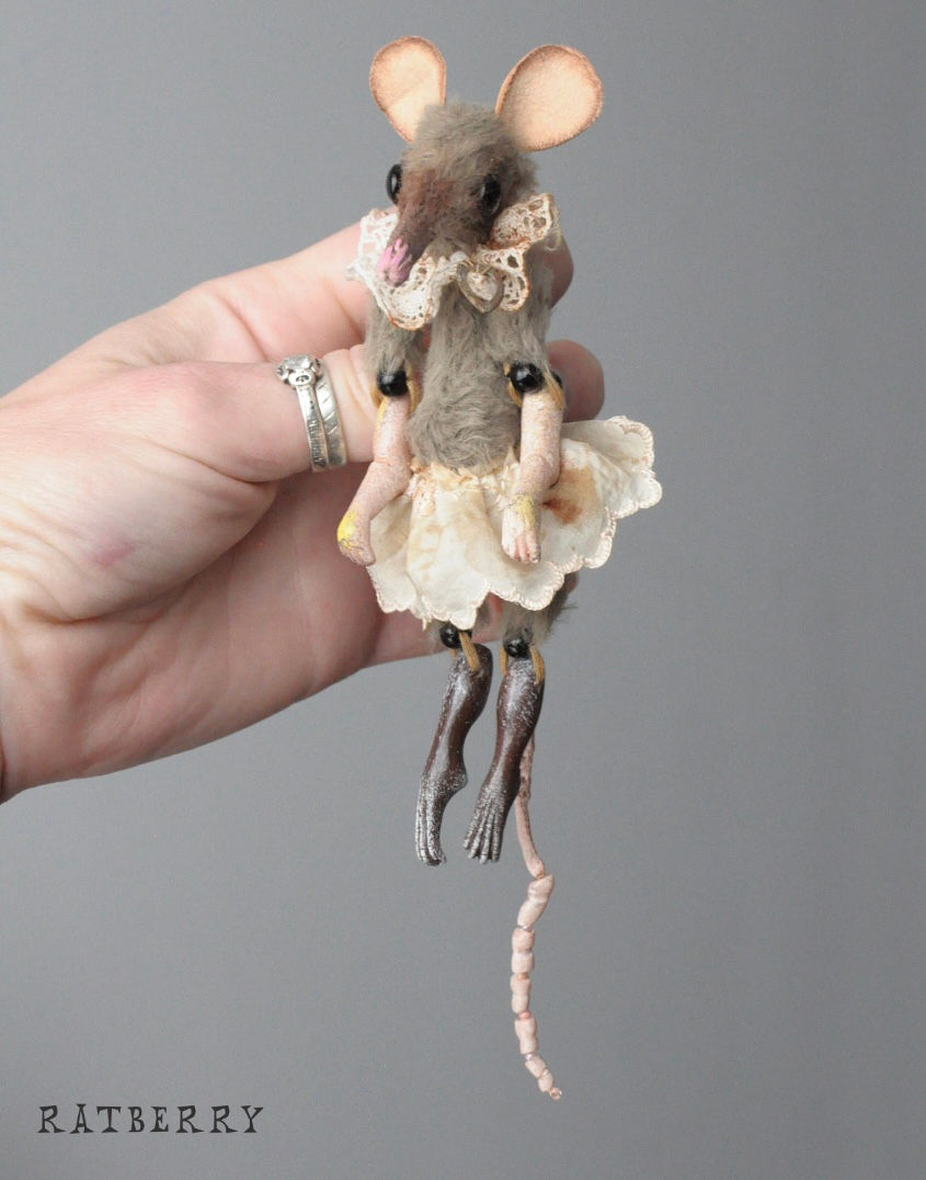 Thumbnail: Skeleton tiny rat 4” Small Bones gothic rat