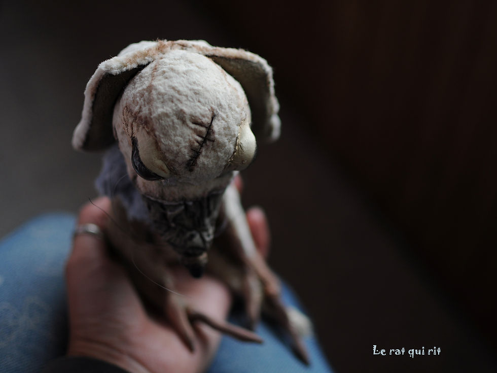 Thumbnail: Le Rat qui Rit 9"