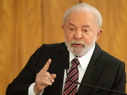Lula "bota a cara" e não reconhece vitória de Maduro