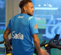 Neymar tem lesão muscular e CBF confirma ausência nos amistosos antes da estreia na Copa do Mundo