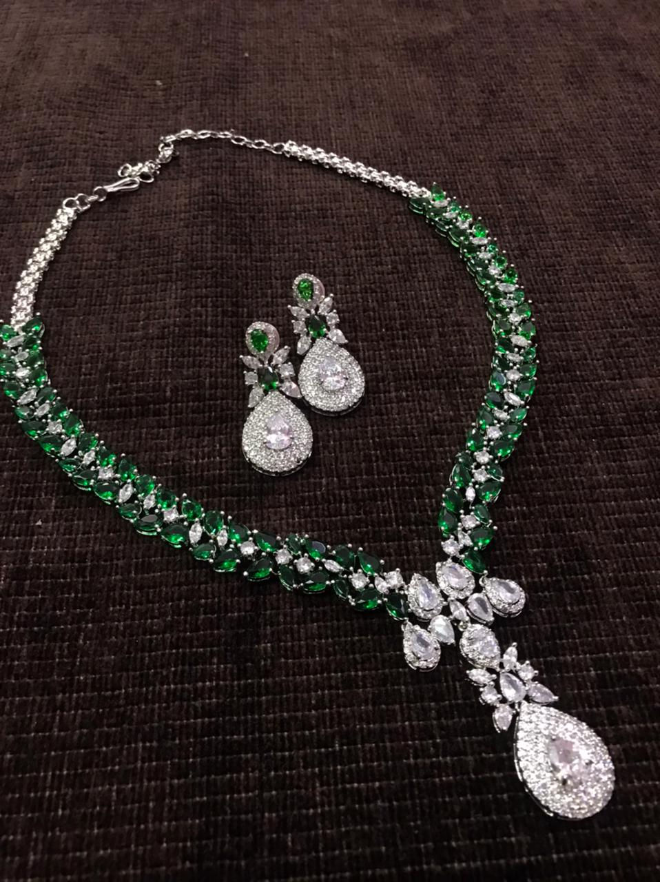 Necklace set