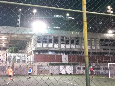 É proibido falar palavrão na ‘pelada’