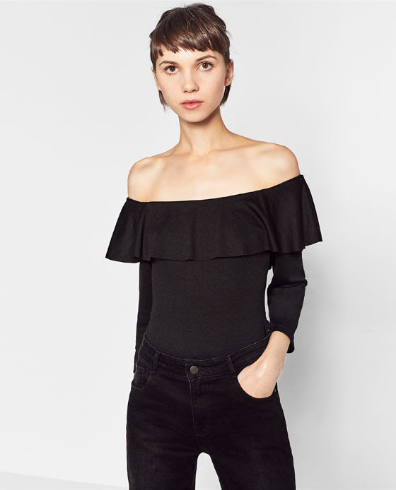 Черное боди с воланом от Zara