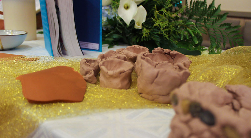 Thumbnail: Treasure in Clay Jars