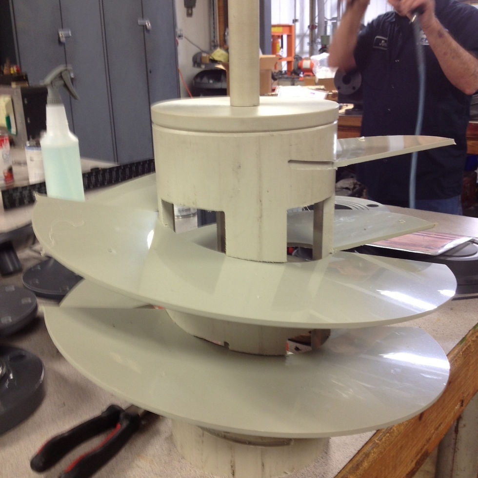 Concentric fluid agitator