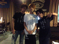 高円寺 ダーツ バー GLOWING