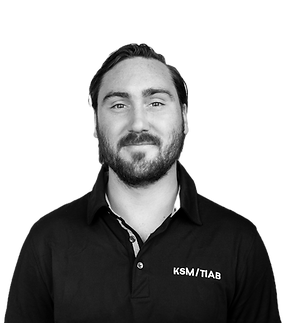 Tomas F_BW1_edited.png