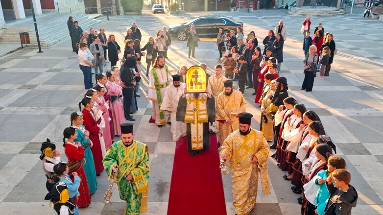 Μητρόπολη Αιτωλίας και Ακαρνανίας: Η Κυριακή της Σταυροπροσκυνήσεως