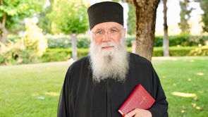 Γέροντας Νεκτάριος Μουλατσιώτης: Η πλάνη των κακοδόξων για το πρόσωπο της Παναγίας