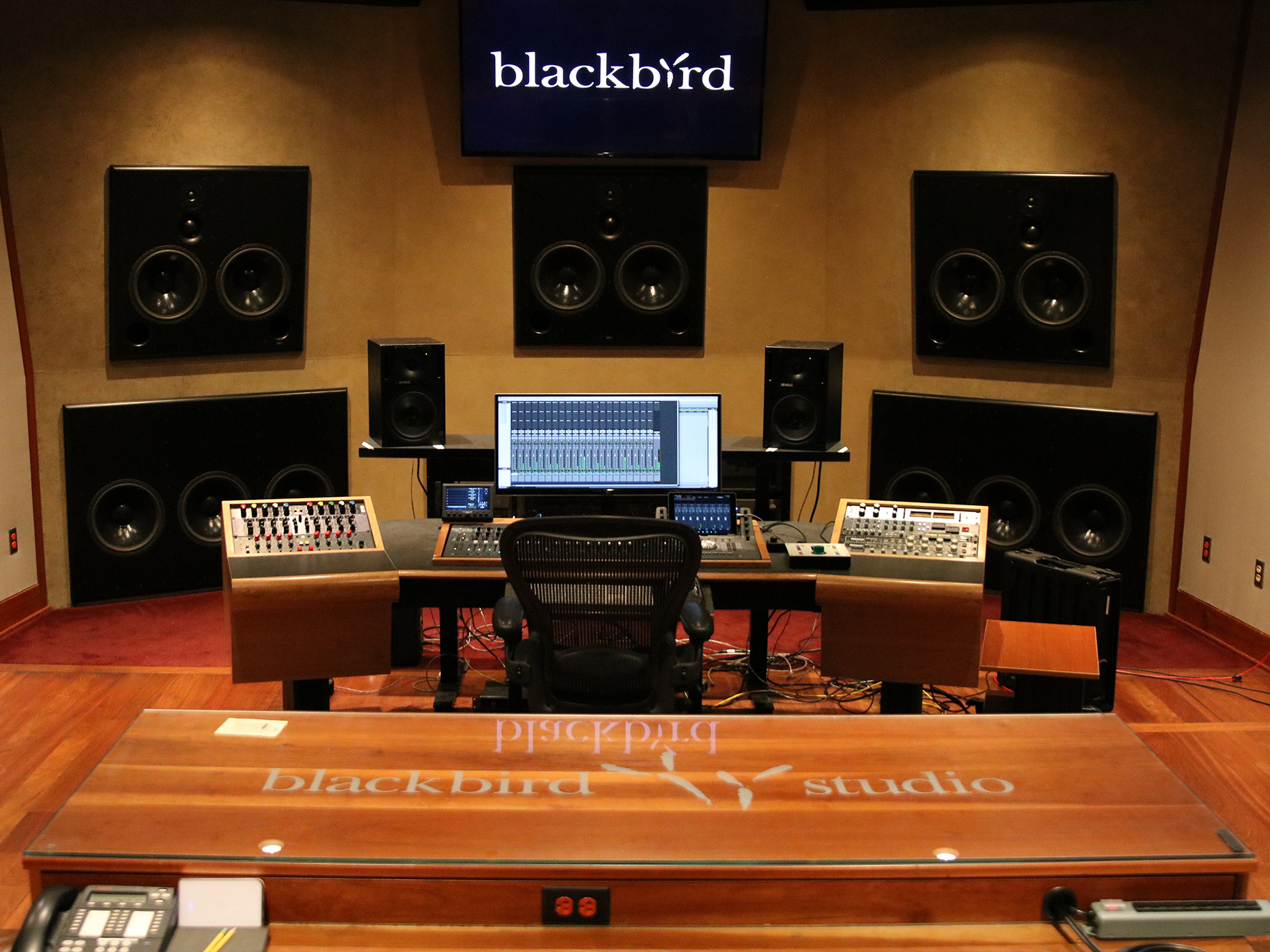 STUDIO F Recording Studio Nashville Blackbird Studio