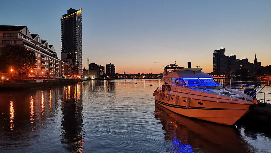 Seaside Elegance Luxury Yacht Hire on The Thames for Special Occasions