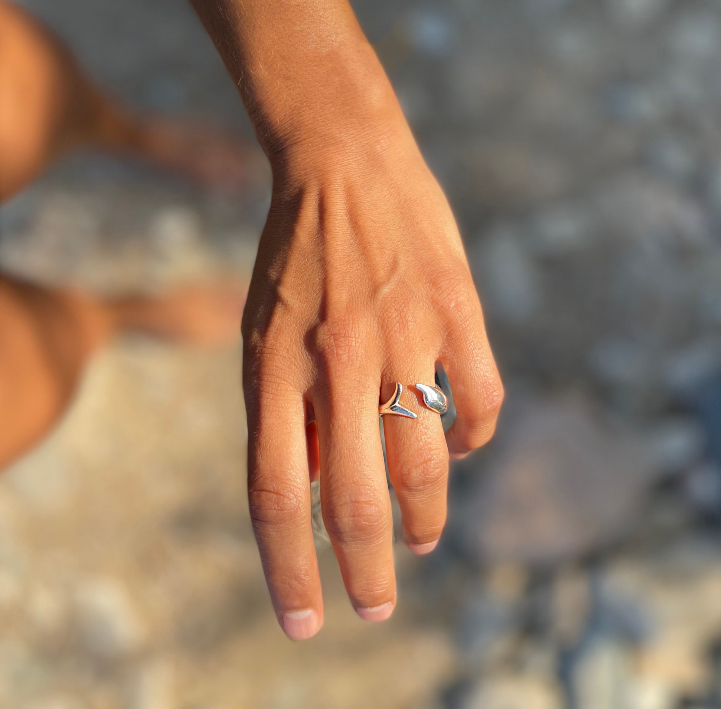 Dolphin Ring | 3 sizes