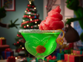 11 Must-Try Winter Cocktails to Keep You Cozy & Festive in 2025