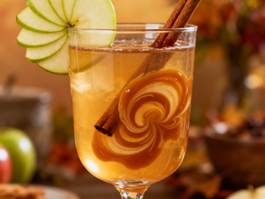 Caramel Apple Punch Recipe: The Ultimate Cozy Cocktail for Fall & Thanksgiving