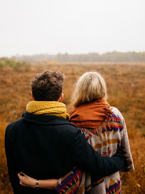 50 Romantic Fall Date Ideas For Couples