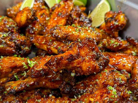 Easy Crispy and Sticky Honey Chipotle Chicken Wings: The Ultimate Game-Day Treat You Can’t Resist!