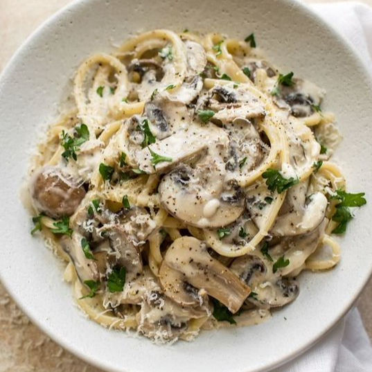 Easy Creamy Vegan Mushroom Pasta: A Rich, Dairy-Free Delight to Savor