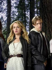 8 Teen Supernatural Shows Carrie Fans Will Love
