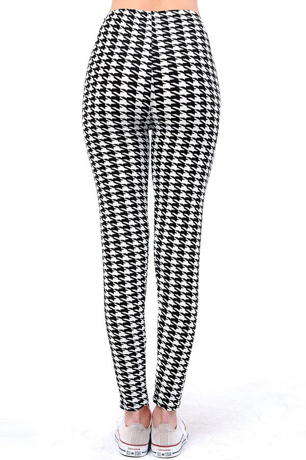 Thumbnail: Lean Black & White Houndstooth Stripes