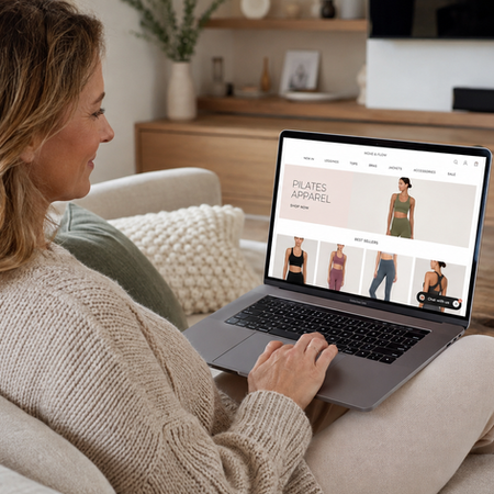 E-commerce idi abbigliamento sportivo con assistente AI