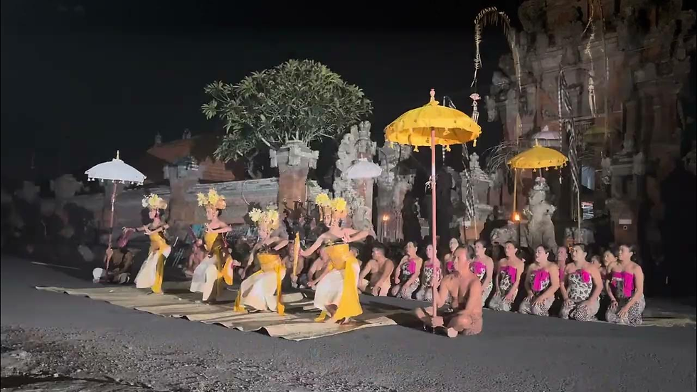 Tarian Lokal di Desa Bona