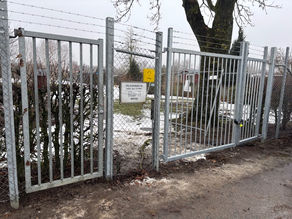 Grind vid tvåans ingång nu på plats