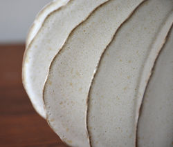 White Pod Detail (0657)