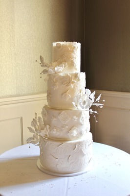 Elegance in White - Wedding Cake