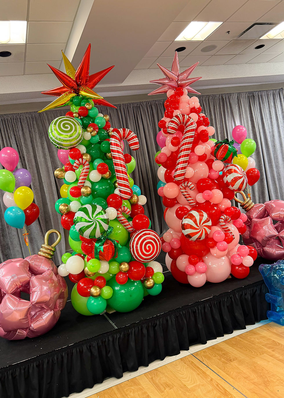 Magic Balloon Christmas Tree