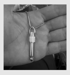 Audio-Jack Pendant 