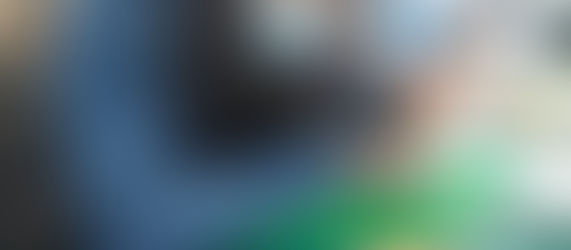 ¿Por qué las damas son ideales para reparar celulares?