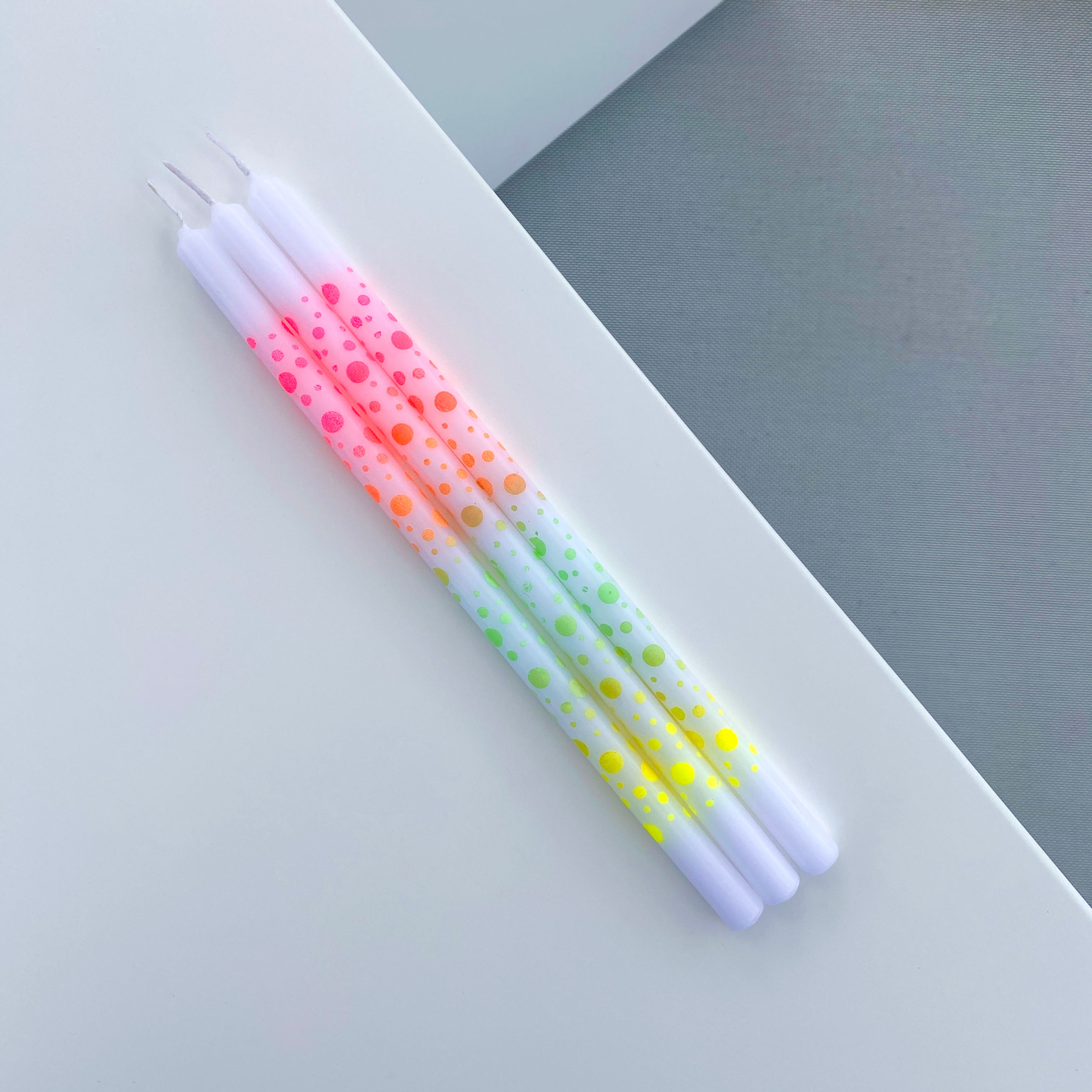 Graphic Lights Skinny * Dots 42