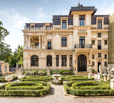 Palais Ghica Victoria, Bucharest, Romania.jpeg