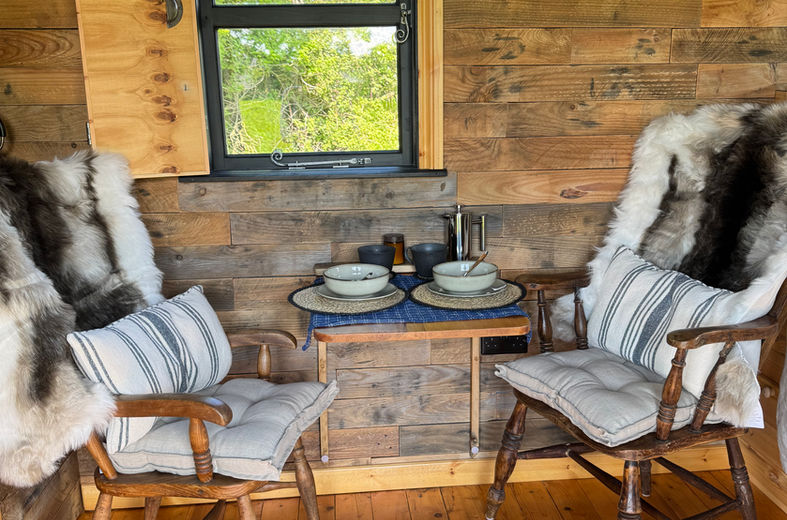 Owls hoot dining