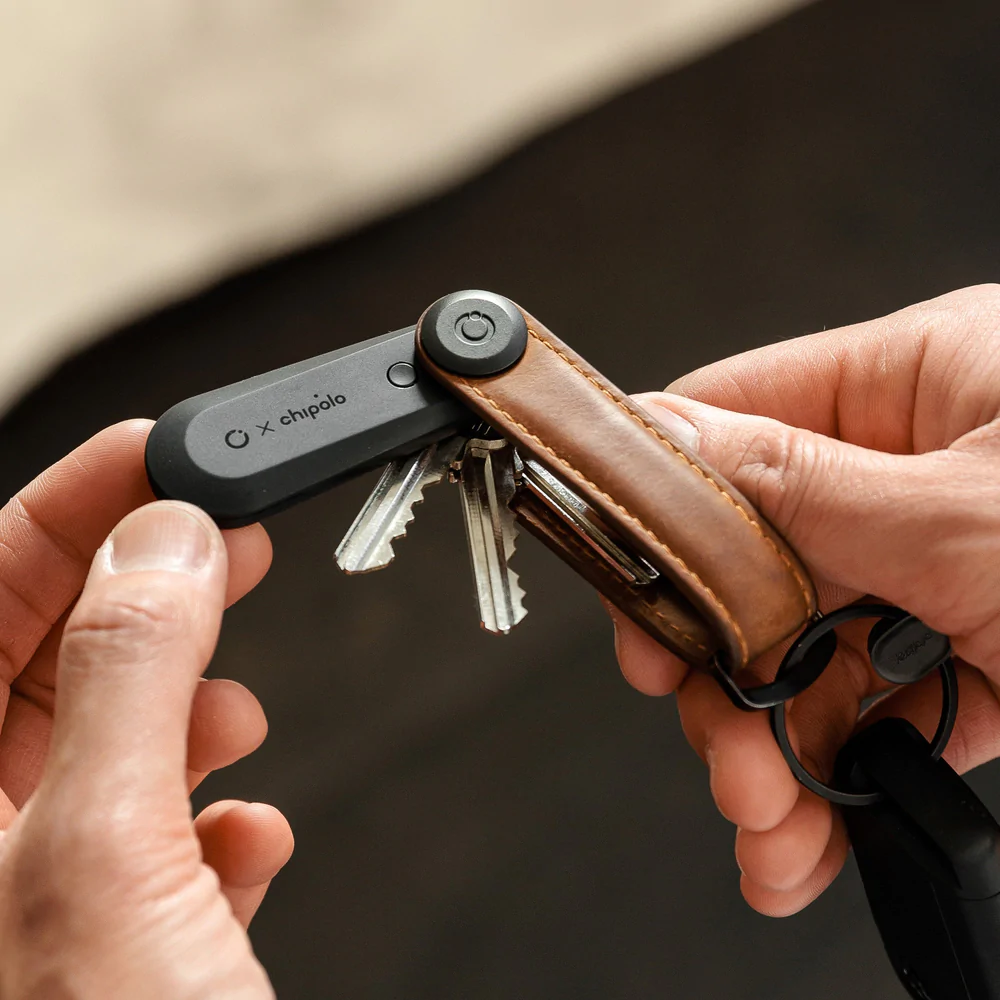 orbitkey-x-chipolo-bluetooth-tracker-v2-black-5_1000x1000.webp