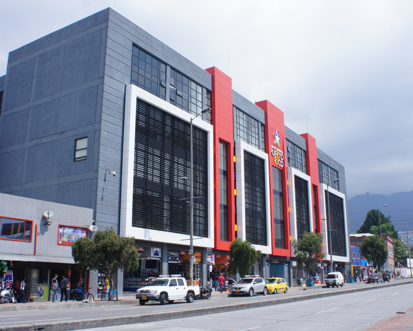 Centro Comercial Puerto Rico en Bogotá